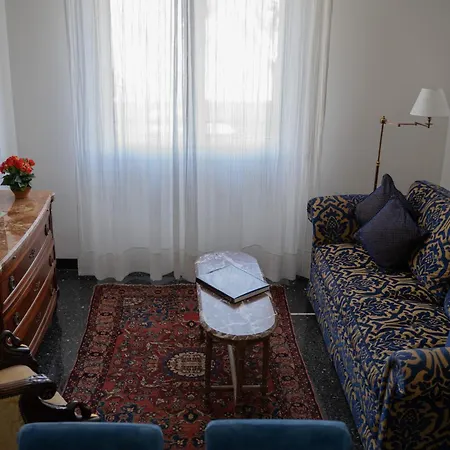 Tigullio Apartman *